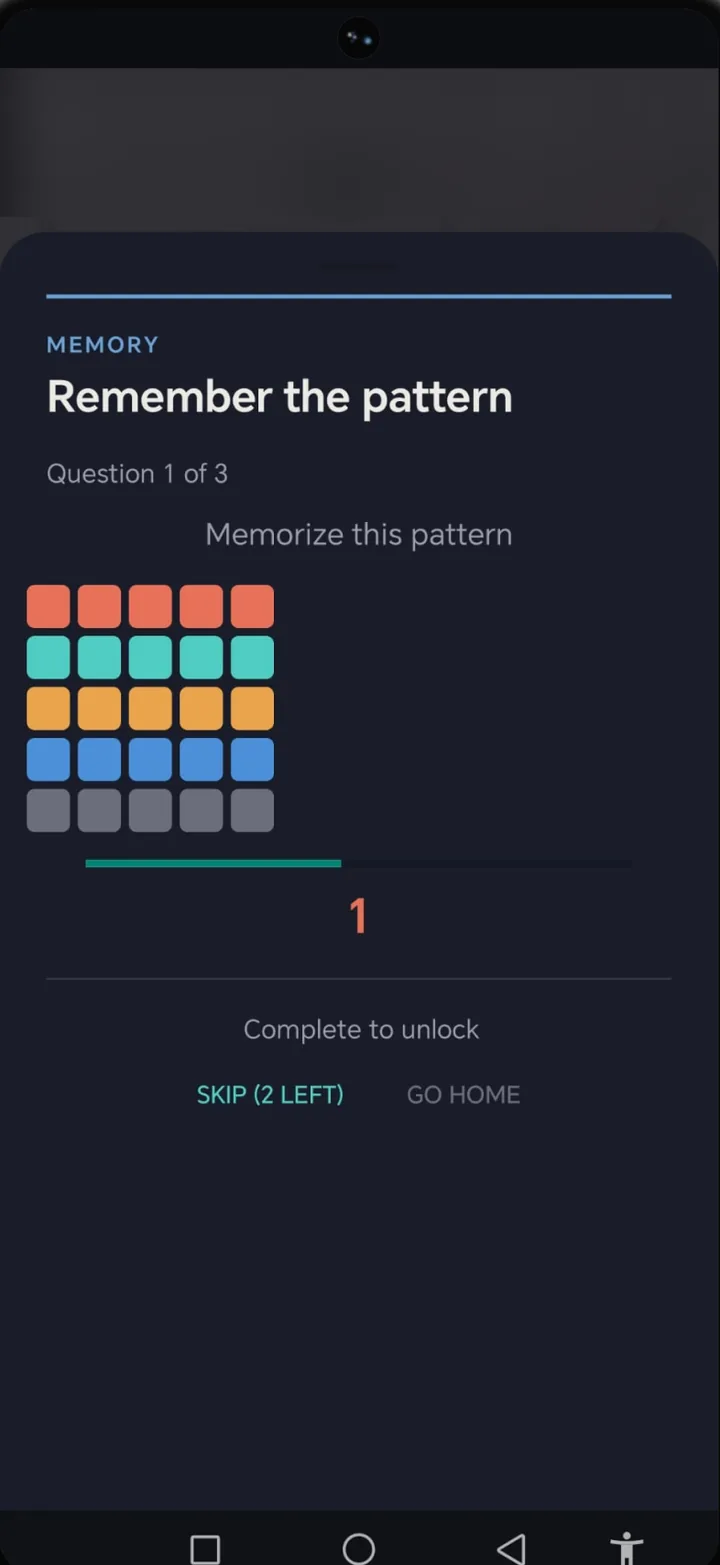 A memory challenge asking to remember a color pattern